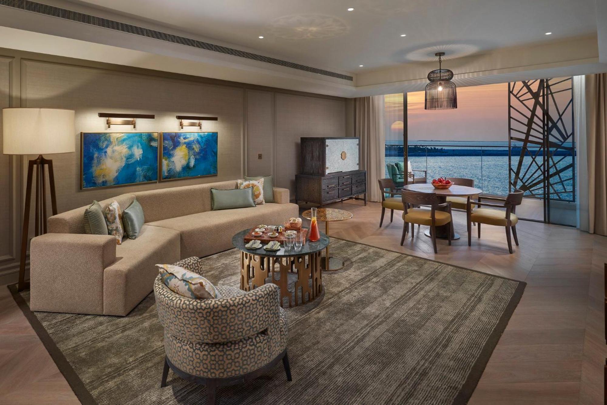 Mandarin Oriental Jumeira, Dubai Bagian luar foto A suite at the hotel