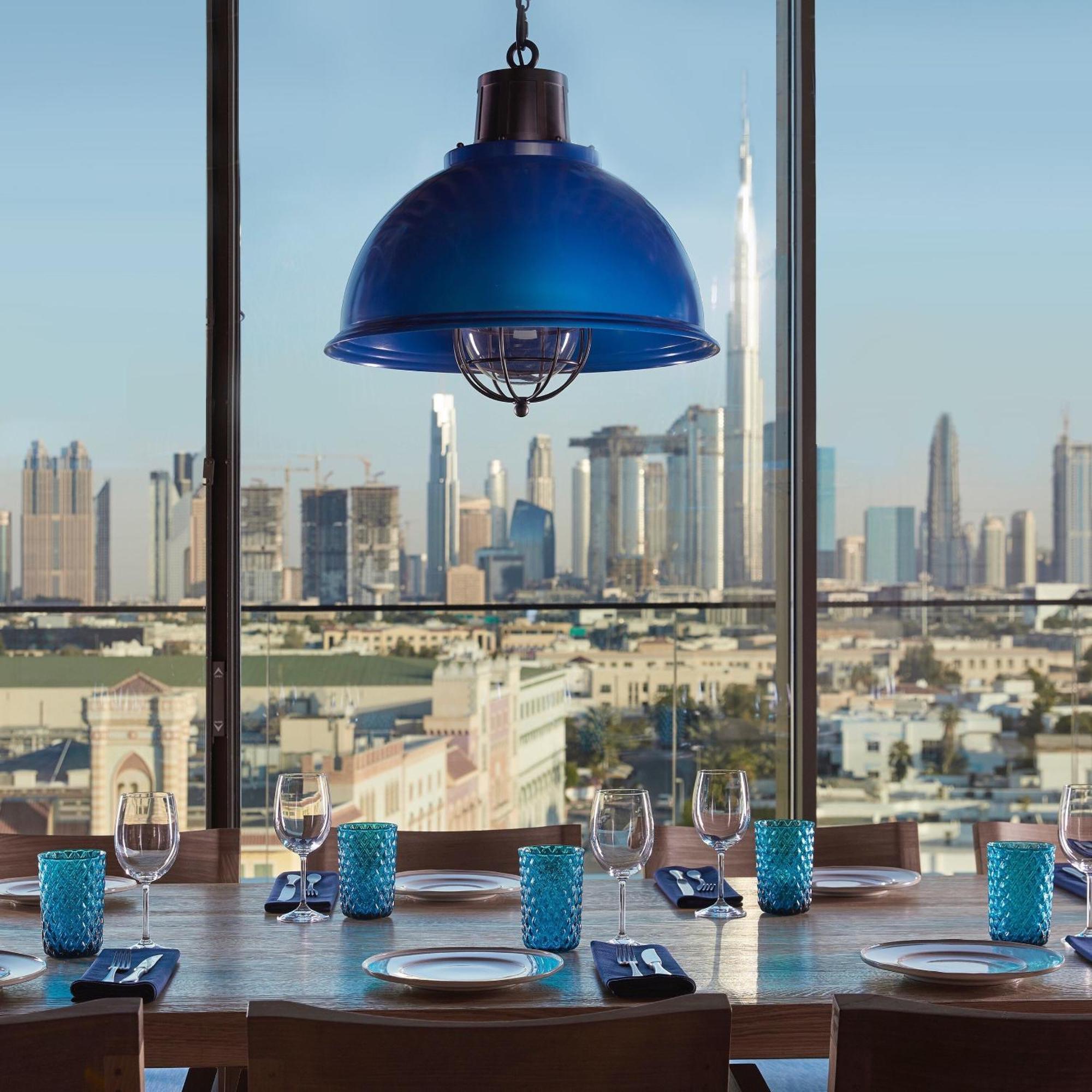 Mandarin Oriental Jumeira, Dubai Bagian luar foto View from the bar